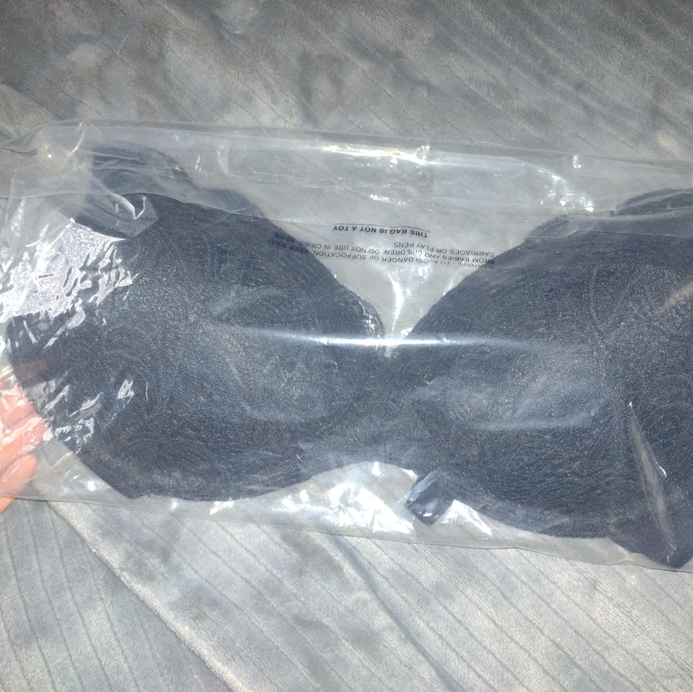 BRAND NEW BRA